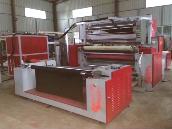 PUR熱熔膠復(fù)合機(jī)